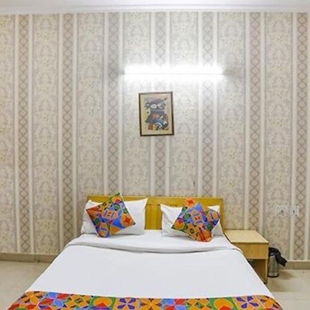 Fabexpress Ap International Hotel โนอิดา ภายนอก รูปภาพ