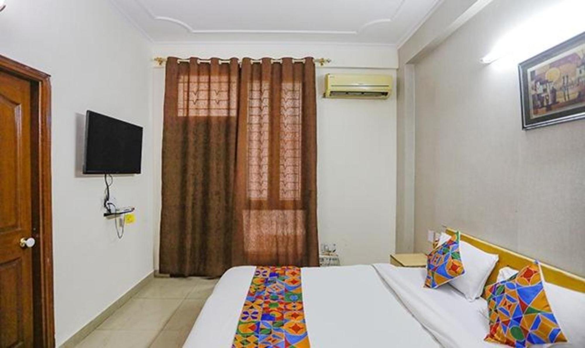 Fabexpress Ap International Hotel โนอิดา ภายนอก รูปภาพ