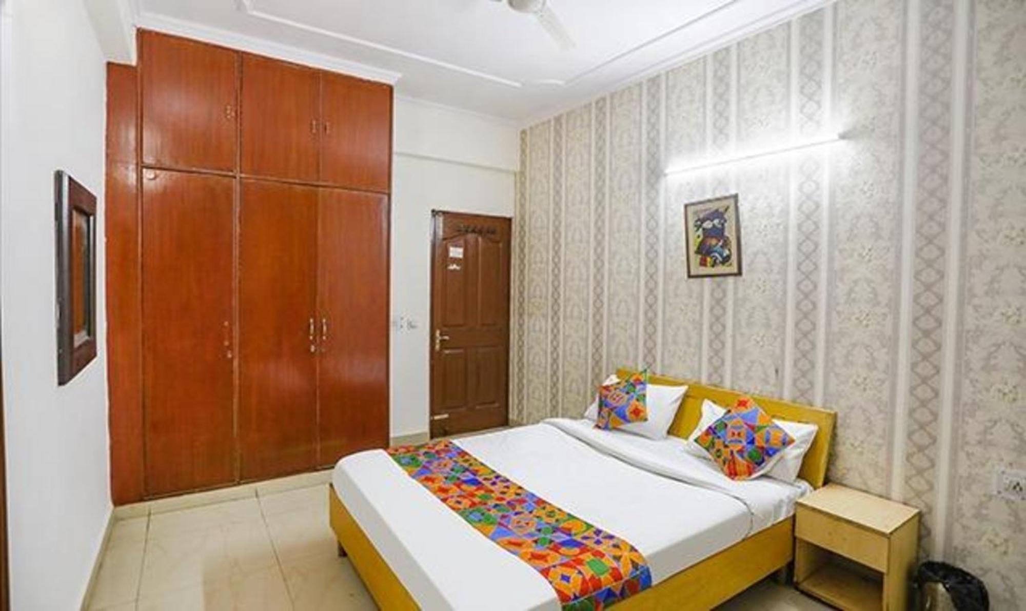 Fabexpress Ap International Hotel โนอิดา ภายนอก รูปภาพ