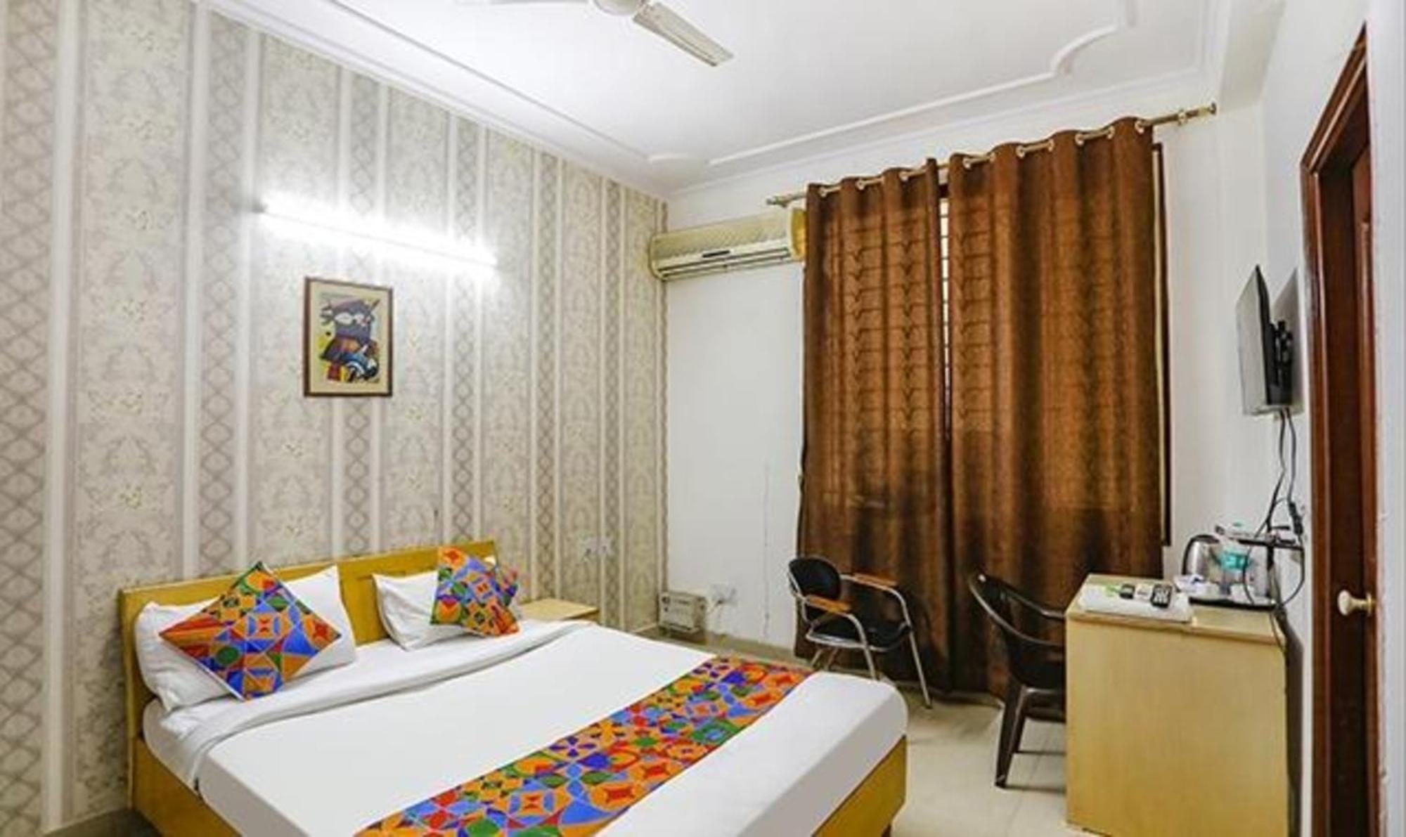 Fabexpress Ap International Hotel โนอิดา ภายนอก รูปภาพ