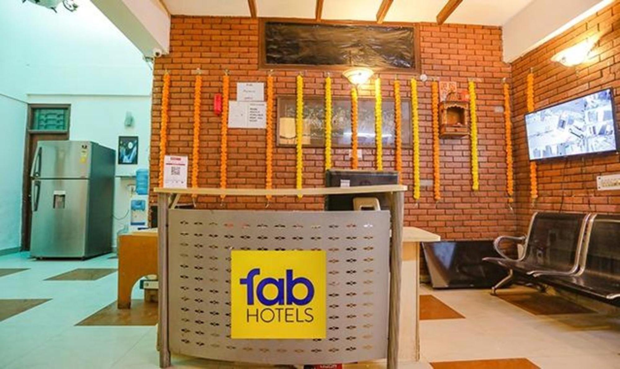 Fabexpress Ap International Hotel โนอิดา ภายนอก รูปภาพ